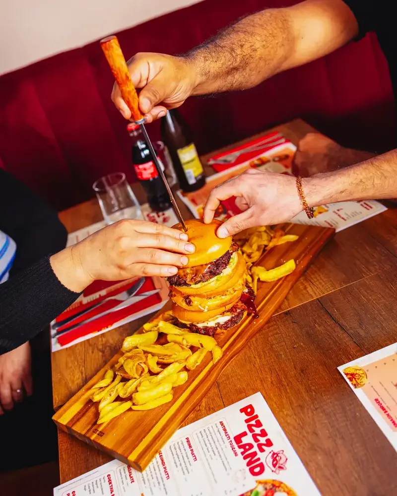 Smash Burger Pizzzland